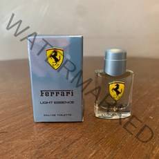 페라리 스쿠데리아 라이트 에센스 오 드 뚜왈렛 미니어처 4ml, free, 페라리 라이트 에센스 EDT 4ml (미니어처)