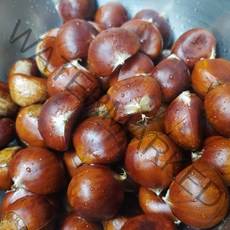 국산밤 1kg 부여밤 세척후 포장!, 칼집낸 국산밤 1kg, 1개