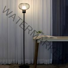 루피아 장스탠드, 블랙