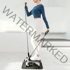 멜킨 마운틴 스텝퍼, 네오 화이트