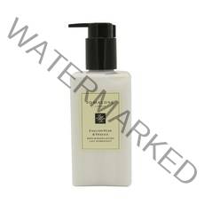 조말론 잉글리쉬 페어 앤 프리지아 바디 앤 핸드 로션, 1개, 250ml